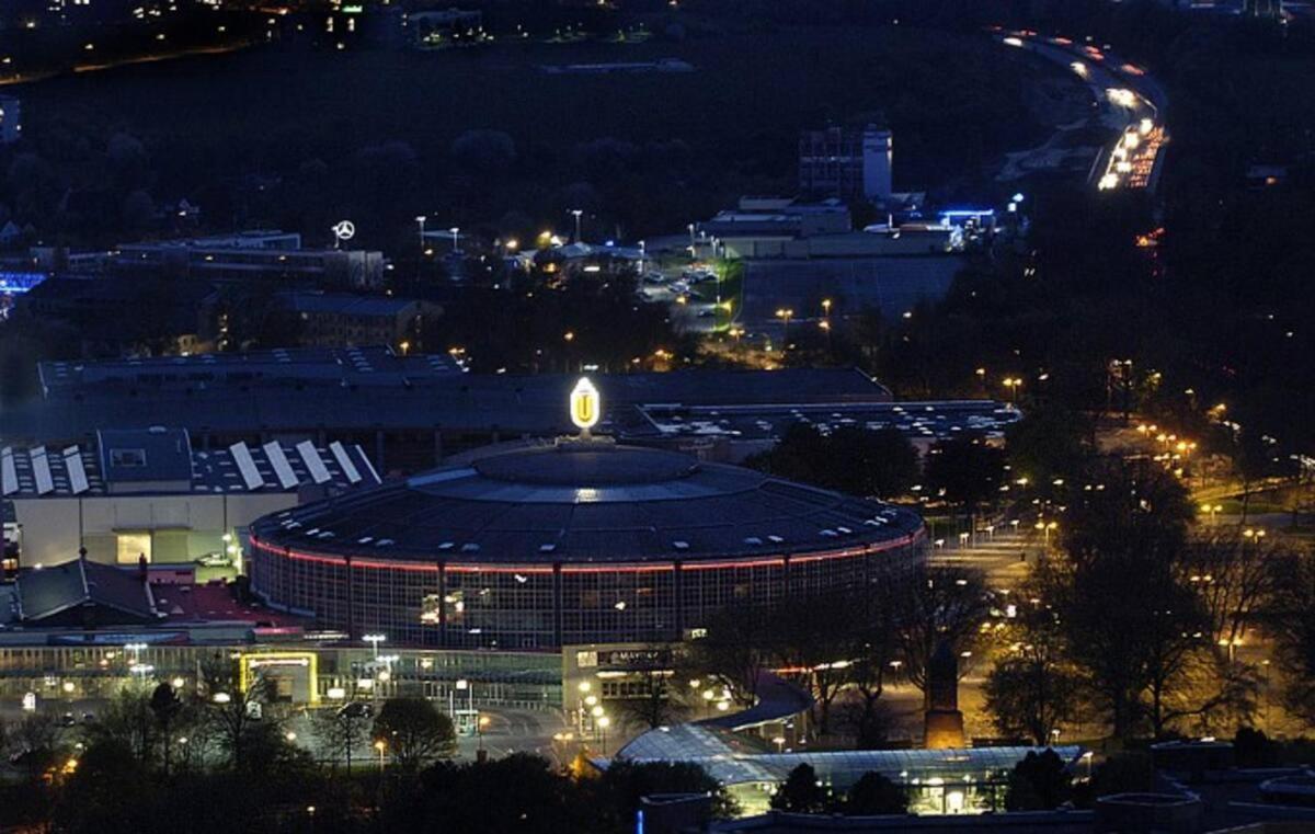 Schoene Grosse Wohnung 2 Schlafzimmer Bis 6 Pax Naehe Stadion Signal Iduna Dortmund Eksteriør billede