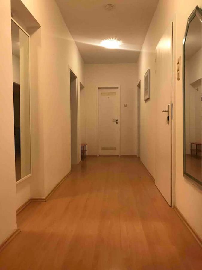 Schoene Grosse Wohnung 2 Schlafzimmer Bis 6 Pax Naehe Stadion Signal Iduna Dortmund Eksteriør billede