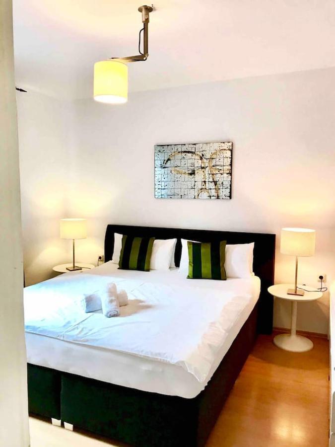 Schoene Grosse Wohnung 2 Schlafzimmer Bis 6 Pax Naehe Stadion Signal Iduna Dortmund Eksteriør billede