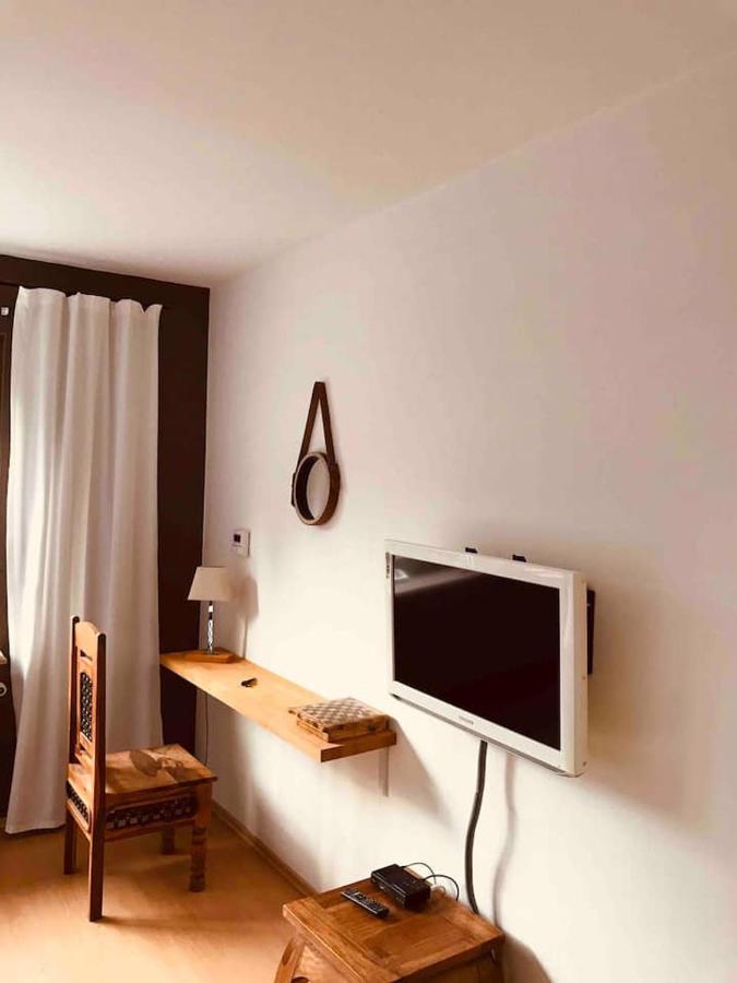 Schoene Grosse Wohnung 2 Schlafzimmer Bis 6 Pax Naehe Stadion Signal Iduna Dortmund Eksteriør billede