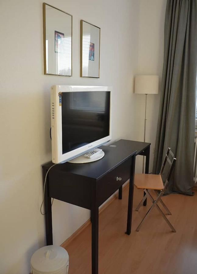 Schoene Grosse Wohnung 2 Schlafzimmer Bis 6 Pax Naehe Stadion Signal Iduna Dortmund Eksteriør billede