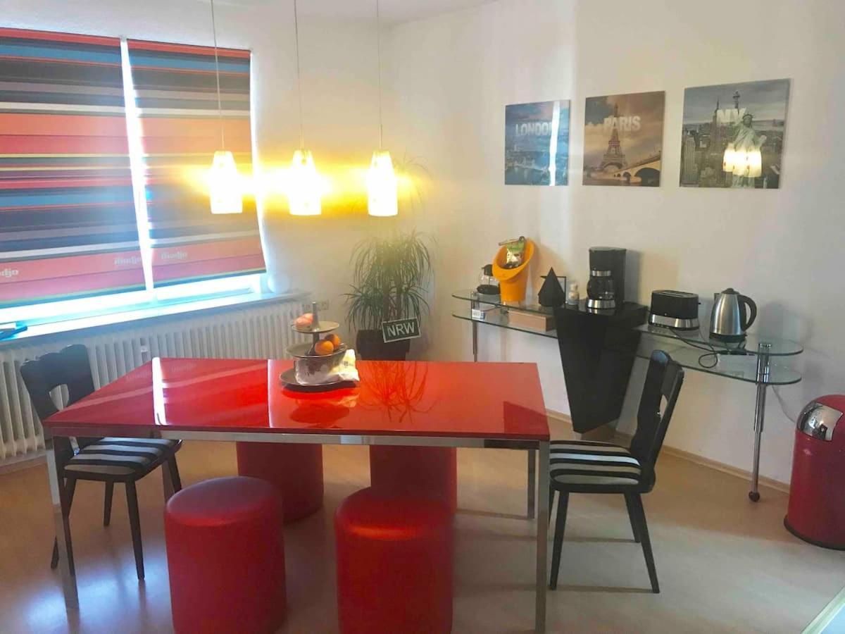 Schoene Grosse Wohnung 2 Schlafzimmer Bis 6 Pax Naehe Stadion Signal Iduna Dortmund Eksteriør billede